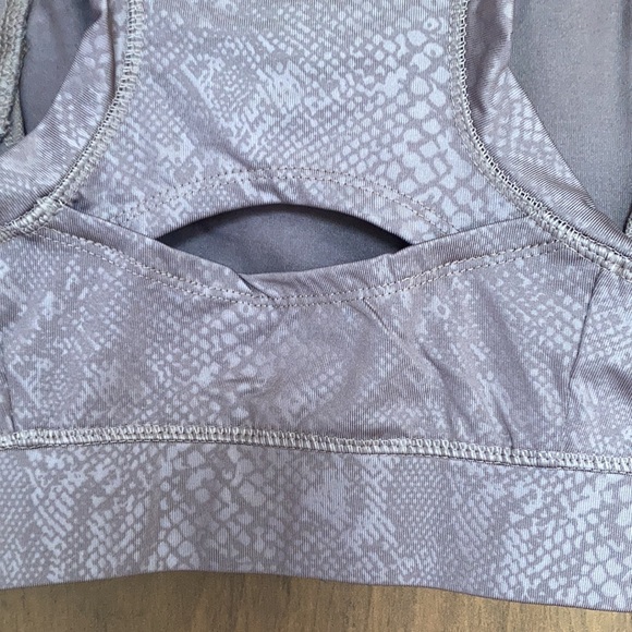 Relisted Tahari Sport tan snakeskin print animal print sports bra S M L - Picture 14 of 16